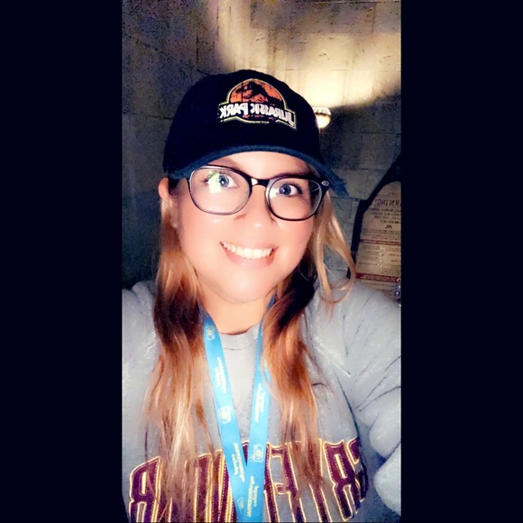 Meet your Posher, Vivian - Picture 1 of 1